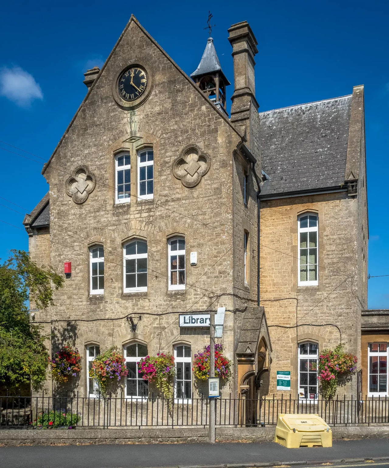 The Pear Tree Purton Library and Museum