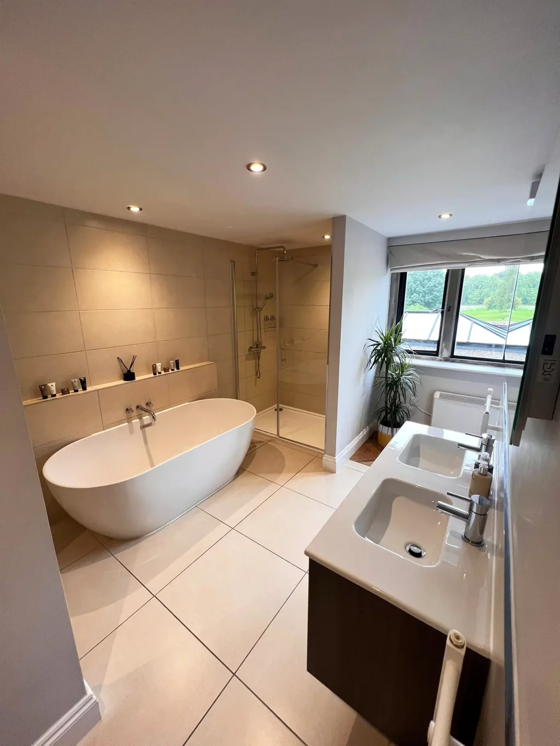 The Pear Tree Purton moonglow honeymoon suite bathroom